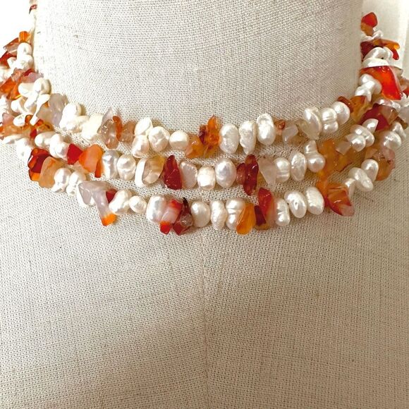 Carnelian and fresh water pearl long necklace - Picture 2 of 10